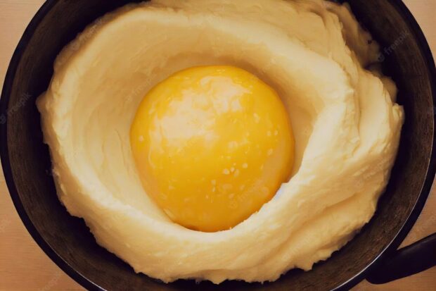 Why Do You Put a Raw Egg in Mashed Potatoes? - Listen to Mind