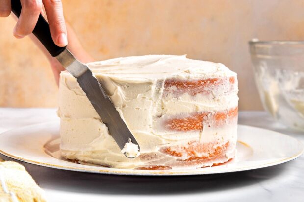 Layering a Cake